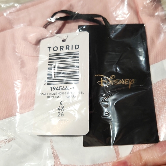 ❤️NWT VINTAGE TORRID TOP - MINNIE MICKEY MOUSE SUPER SOFT SHORT SLEEVE SLEEP TEE - Picture 9 of 14